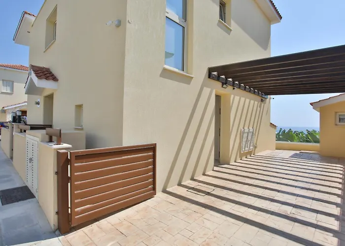 Mycyprusstay - Jo's Sunny Seaview Villa Kissonerga