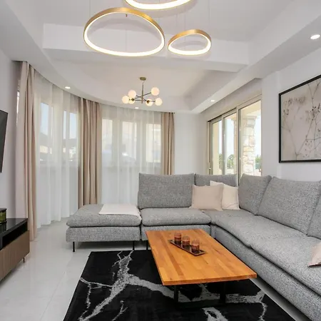 Mycyprusstay - Jo's Sunny Seaview