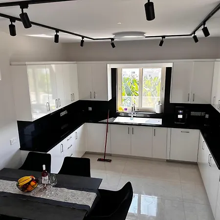 Villa Mycyprusstay - Jo's Sunny Seaview *