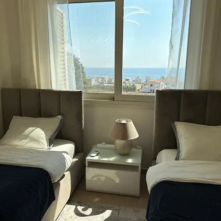 Villa Mycyprusstay - Jo's Sunny Seaview