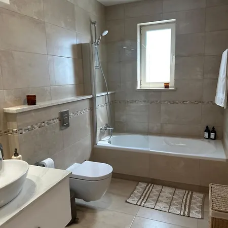 Mycyprusstay - Jo's Sunny Seaview Kissonerga