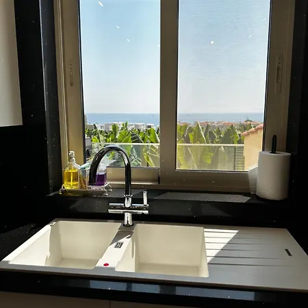 Mycyprusstay - Jo's Sunny Seaview Villa *