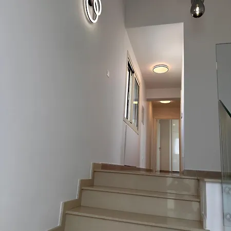 Mycyprusstay - Jo's Sunny Seaview Villa *