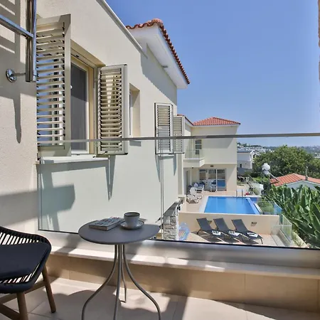 Mycyprusstay - Jo's Sunny Seaview Villa