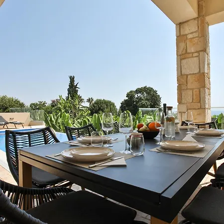 Mycyprusstay - Jo's Sunny Seaview Villa