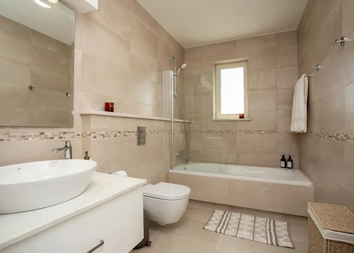 Villa Mycyprusstay - Jo's Sunny Seaview Kissonerga