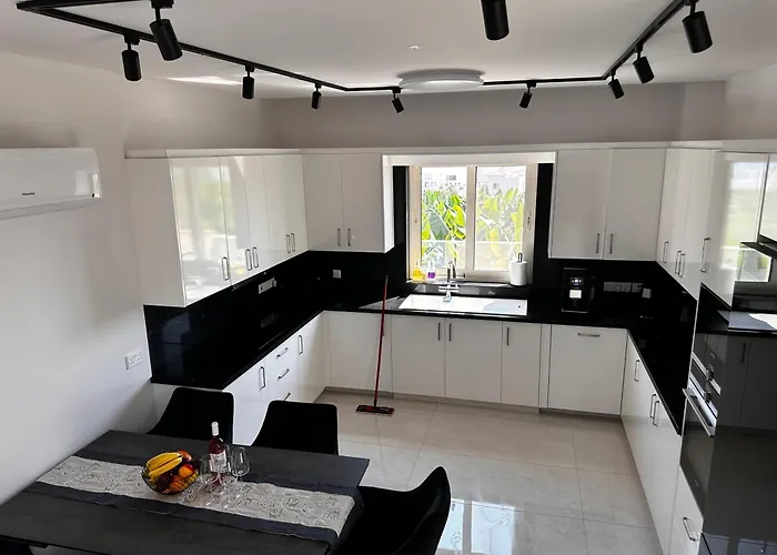 Villa Mycyprusstay - Jo's Sunny Seaview *