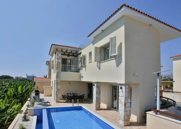 Mycyprusstay - Jo's Sunny Seaview Villa Kissonerga