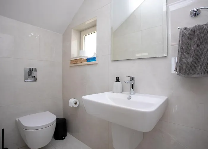 Villa Mycyprusstay - Jo's Sunny Seaview